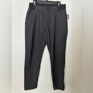 NWT Eddie Bauer guide pro flex skinny active pant. Black